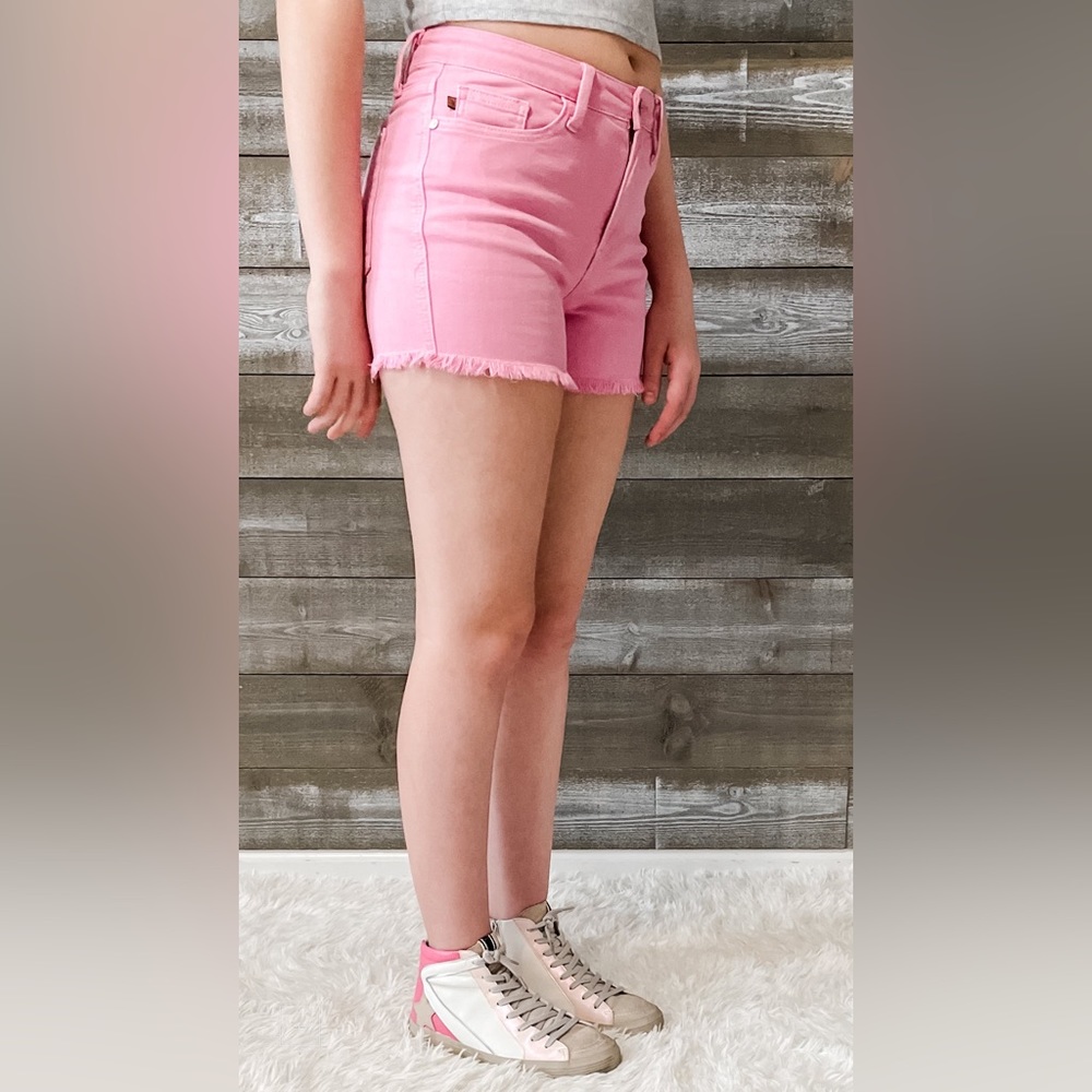 Judy Blue Pink High-Rise Frayed Hem Denim Shorts - Picture 6 of 14